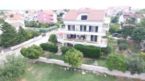 Гостиница Apartment House Nono  Повльян